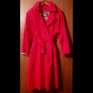 Exceptional. Rare. Authentic Vintage Burberry Iconic Trench Coat - 12P